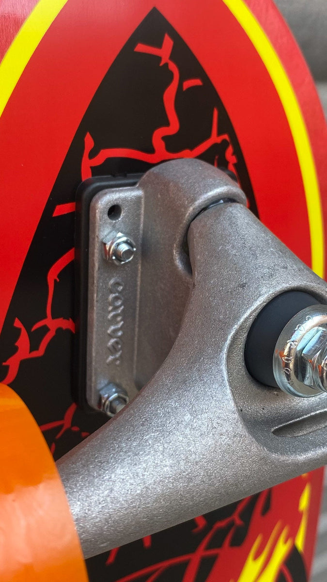 Cruiser Complet Wave Flame Dot Shark – 9,85 X 31,52 Pouces – Érable – Grip Antidérapant – Déjà Assemblé