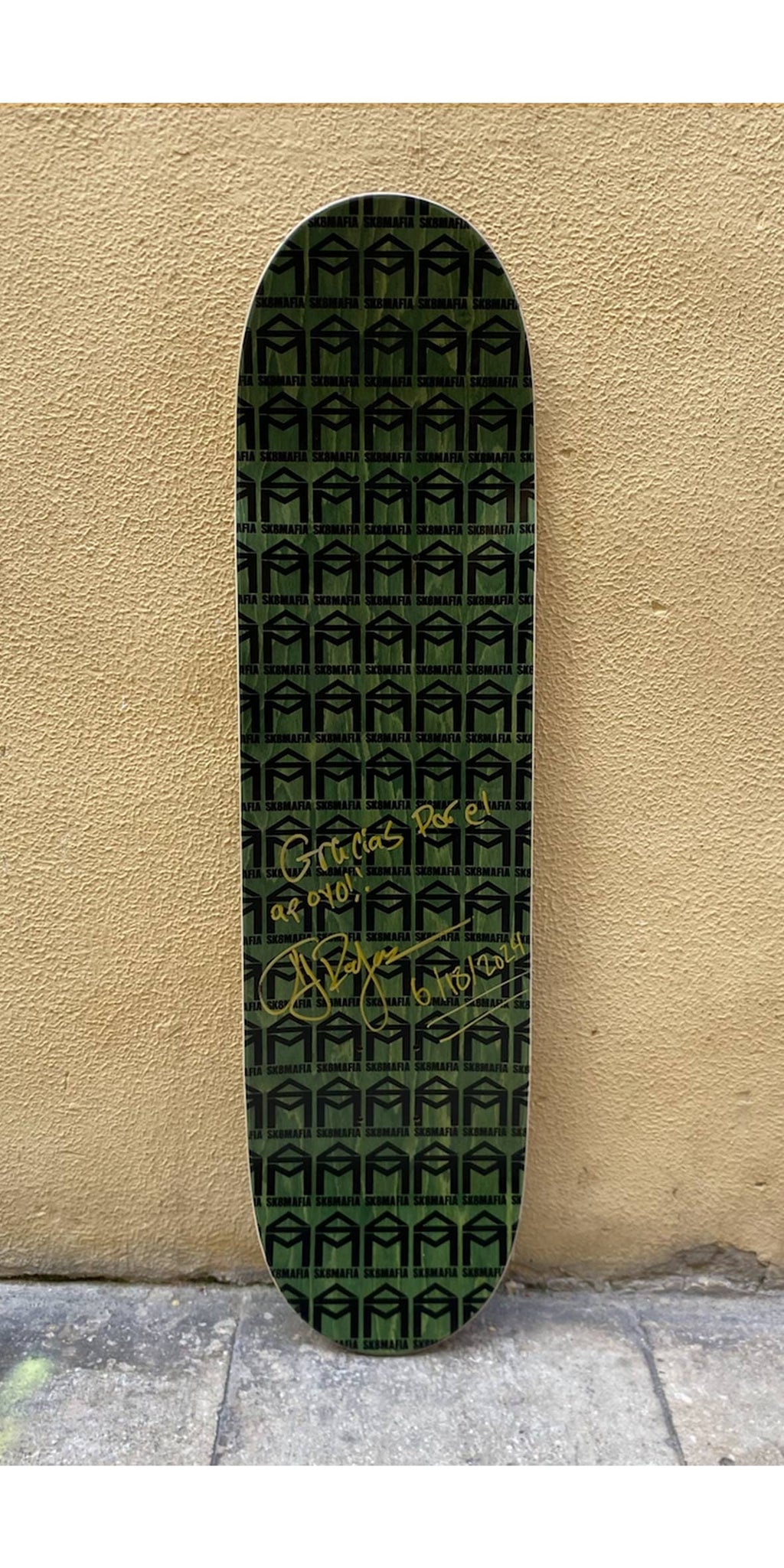 Skate mafia "Signed" Toronto Rogers 8.25 x 31.38 Skateboard Deck Tabla Skate tabla de monopatín Skate Mafia 