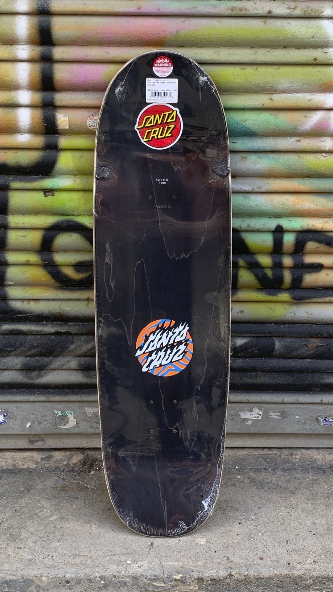 Santa Cruz 9.25 Salba Tiger Hand Shaped Skateboard Deck - Tabla Skate Tabla/Deck Santa Cruz Skateboards 